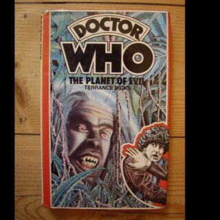 The 21st Wingate hardcover was issued in July, 1977. No reprints were done. Andrew Skilleter did a custom dust jacket that you can get from his website. @andrew.skilleter @askilleter 
This book is hard to find in any condition. #doctorwho #andrewskilleter